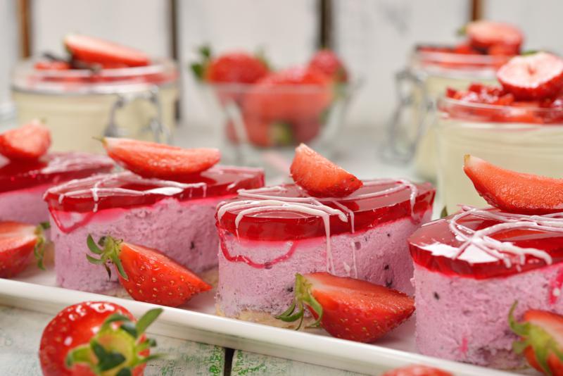 Joghurt-Erdbeer-Törtchen